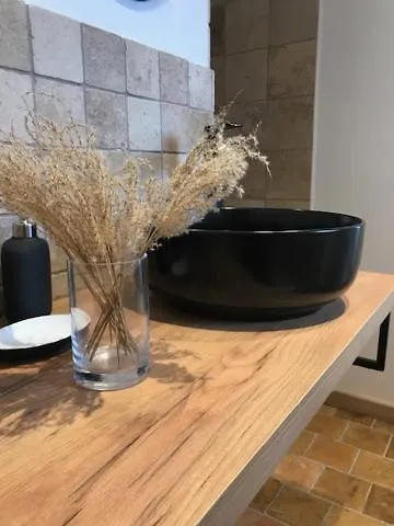 Domaine Des Ecuries - La Petite Percheronne Appartement *